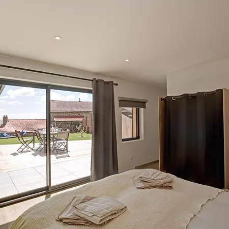 De Charme Moderne, 5 Privees, Et Jardin * Luriecq