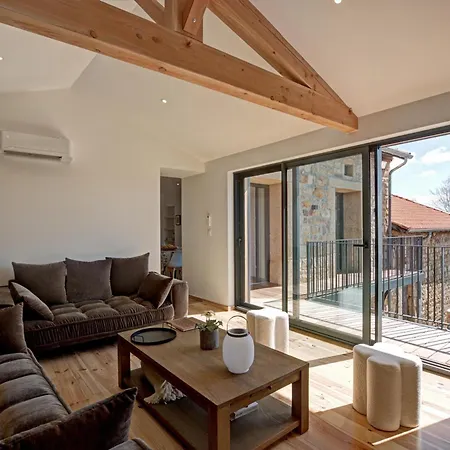De Charme Moderne, 5 Privees, Et Jardin