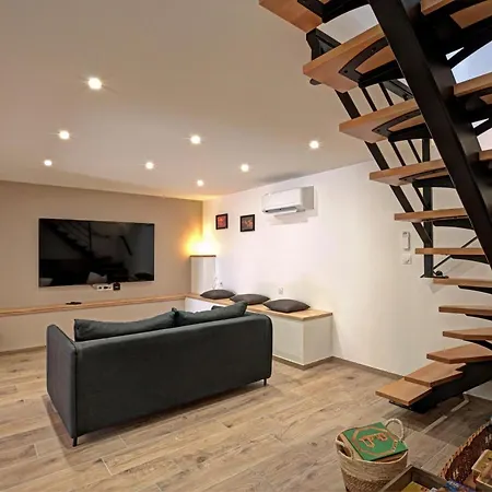De Charme Moderne, 5 Privees, Et Jardin Country house *