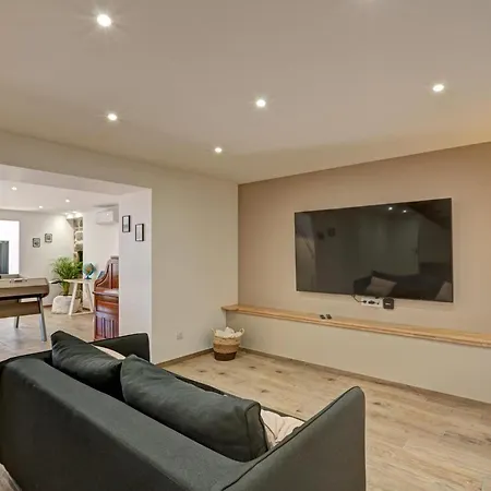 Country house De Charme Moderne, 5 Privees, Et Jardin