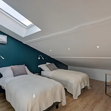 De Charme Moderne, 5 Privees, Et Jardin